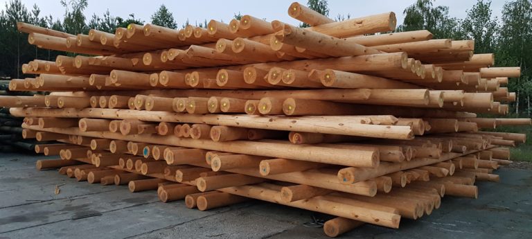 Pine Electrical Poles Timber From Poland with vacuum pressure impregnation treatment British Standard