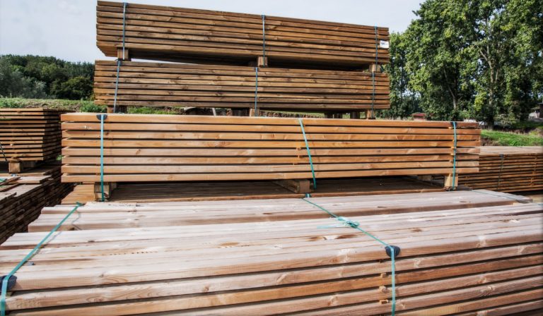 Pine decking in vacuum pressure impregnated planed pine European and Siberian Larch decking Timber From Poland